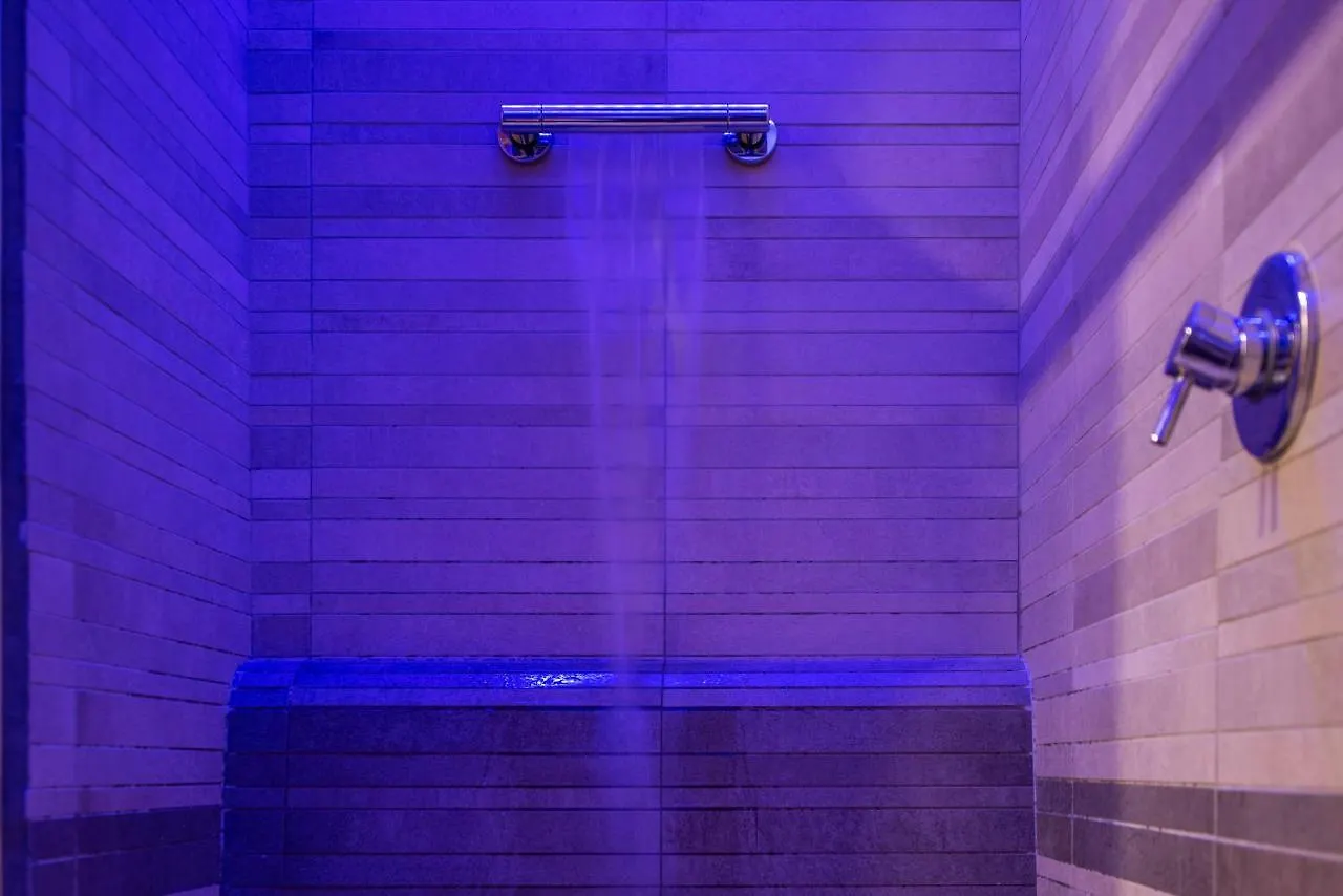 Luxury Apartment In Milan Center Italy