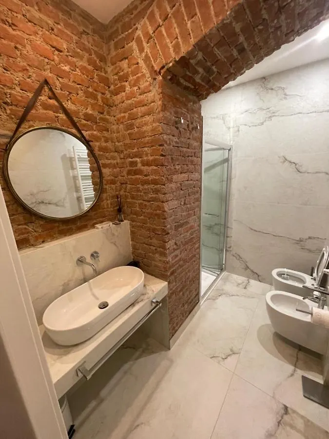 Luxury Apartment In Milan Center